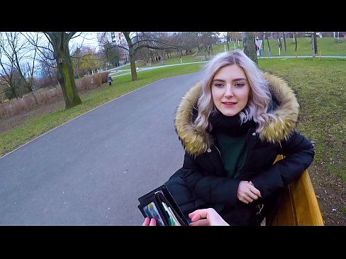 ❤️ Para için bir yabancının sıcak boşalmasını yutar - parkta Eva Elfie tarafından oral seks Süper porno tr.basseyn-vsem.ru ﹏